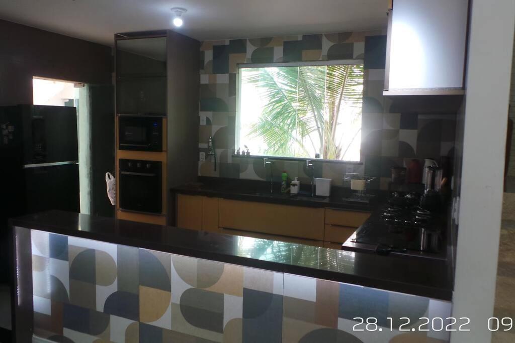 Villa Excelente casa com Piscina e Academia. Camaçari Esterno foto